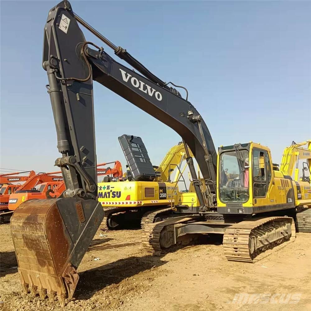 Volvo EC210B Roomikekskavaatorid