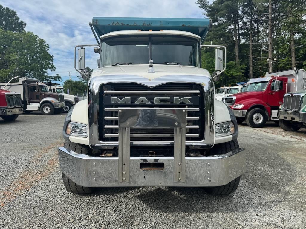 Mack Granite CT 713 Kallurid