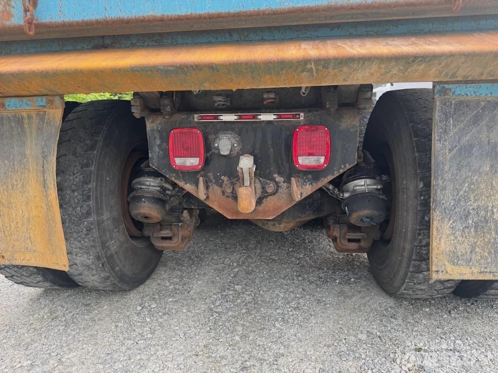 Mack Granite CT 713 Kallurid