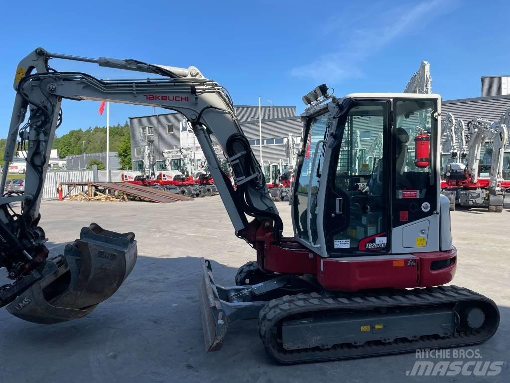 Takeuchi TB 257 FR Miniekskavaatorid < 7 t