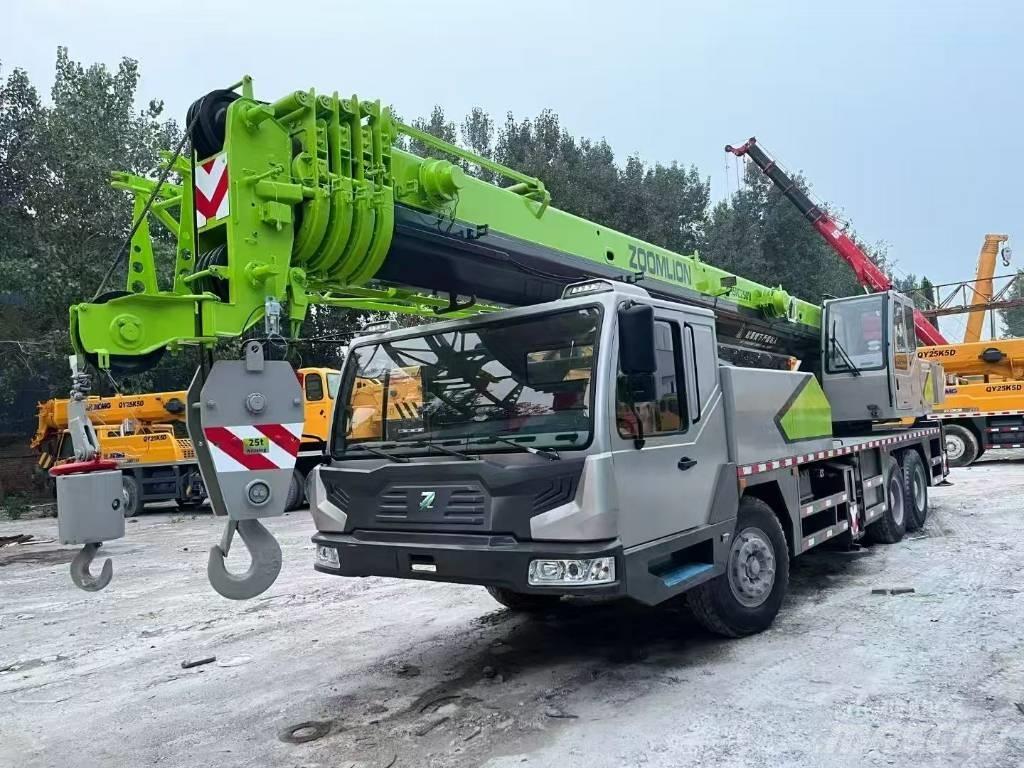 Zoomlion ZTC 250 A Maastikutõstukid