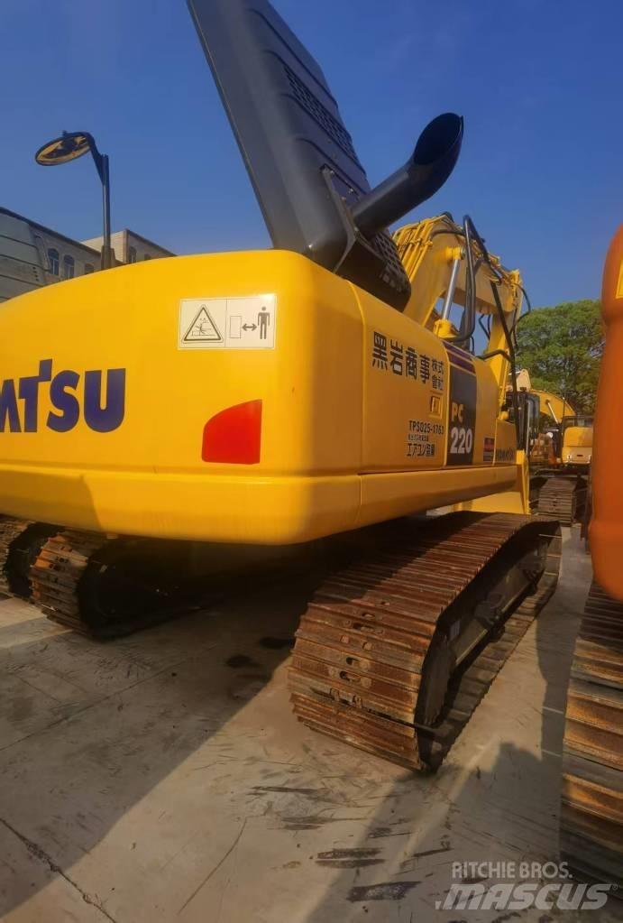 Komatsu pc220-8 Roomikekskavaatorid