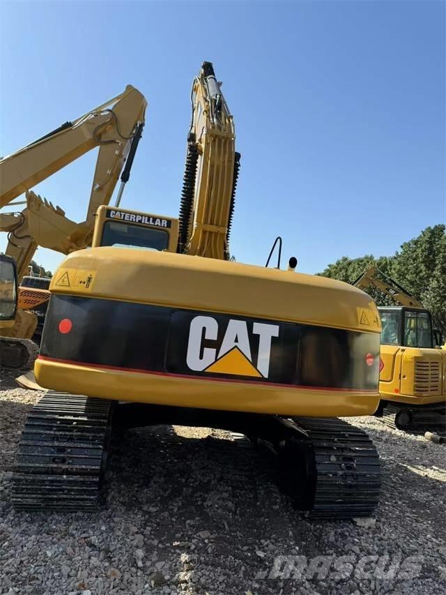 CAT 320 C L Roomikekskavaatorid