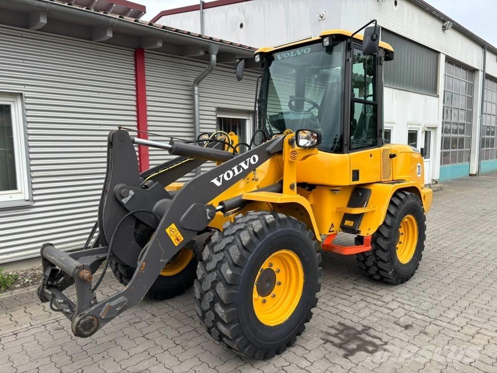 Volvo Radlader L30G Rataslaadurid