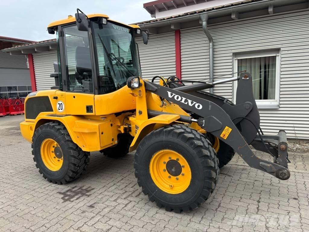 Volvo Radlader L30G Rataslaadurid