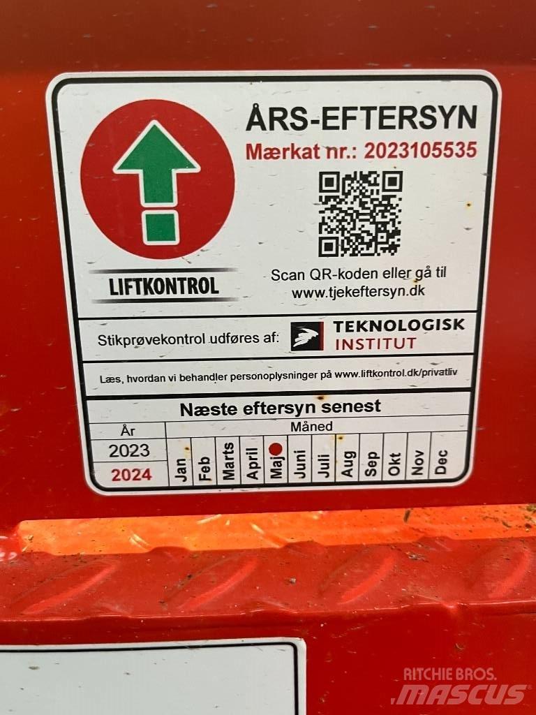 SkyJack SJ 6832 RTE Käärtõstukid