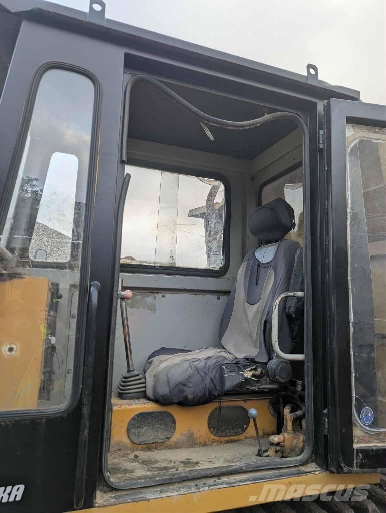 Morooka MST 1500 Roomikkallurid