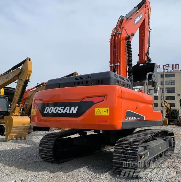 Doosan DX 300 LC-9C Roomikekskavaatorid