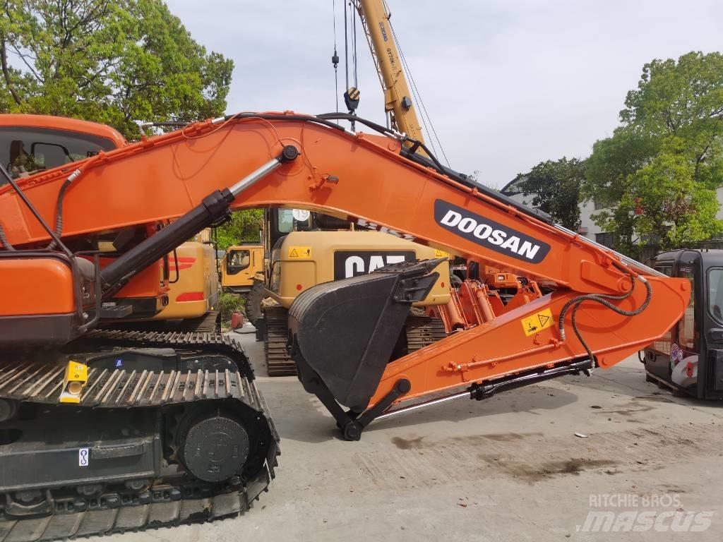 Doosan DX 225 LC Roomikekskavaatorid