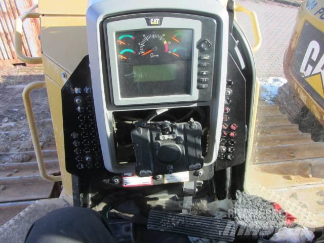 CAT D 7 E Buldooserid