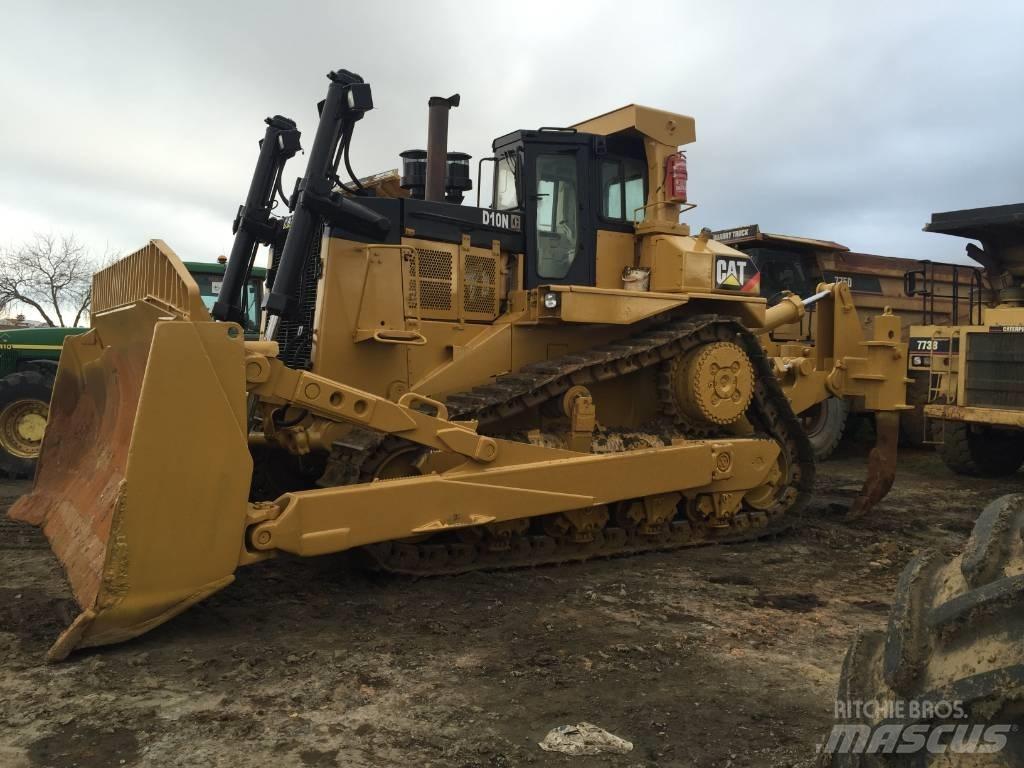 CAT D 10 N Buldooserid