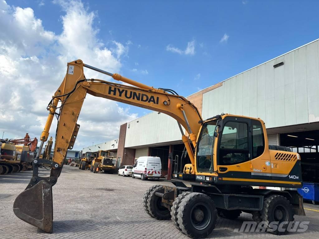 Hyundai 140W-9 Ratasekskavaatorid