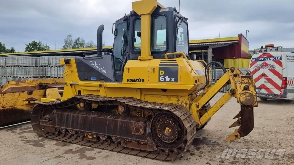 Komatsu D 61 EX-15 Buldooserid