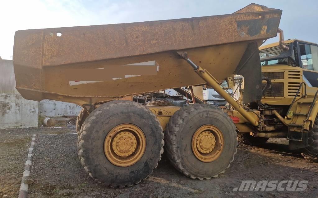 CAT 730 Liigendraamiga pinnaseveokid