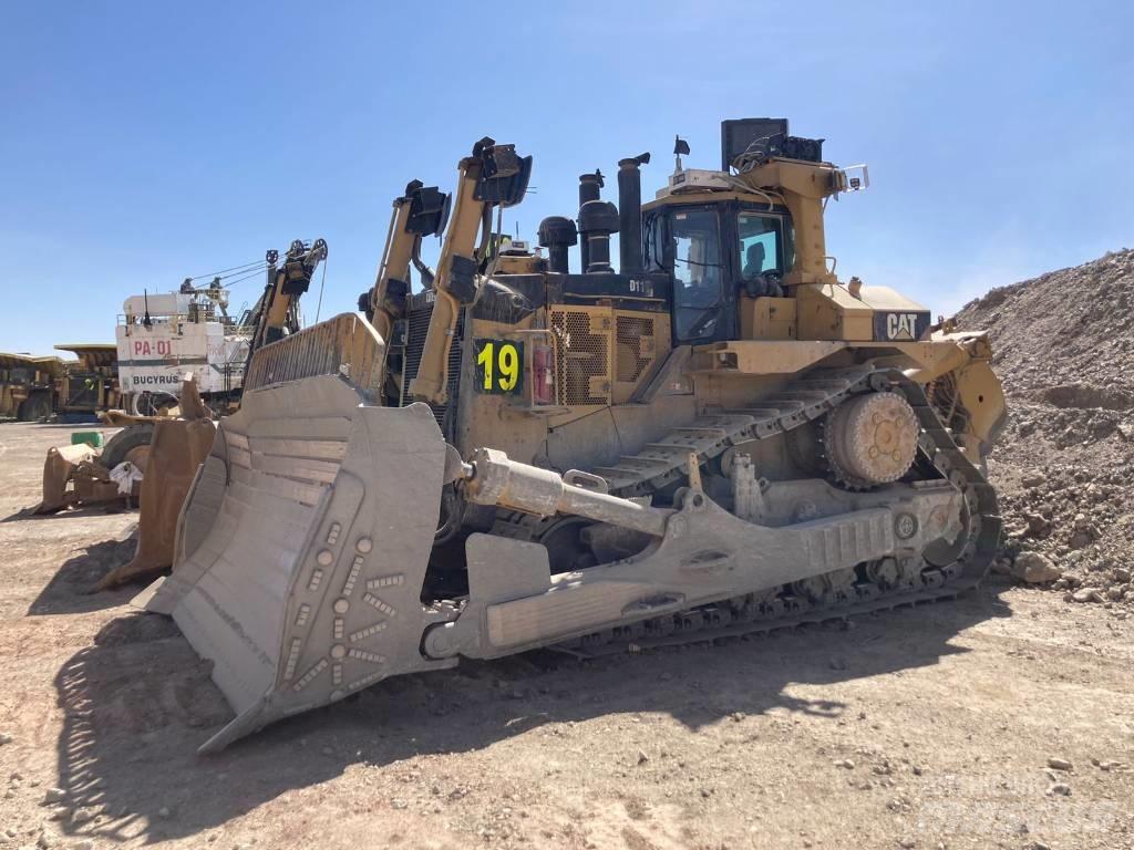 CAT D 11 T Buldooserid