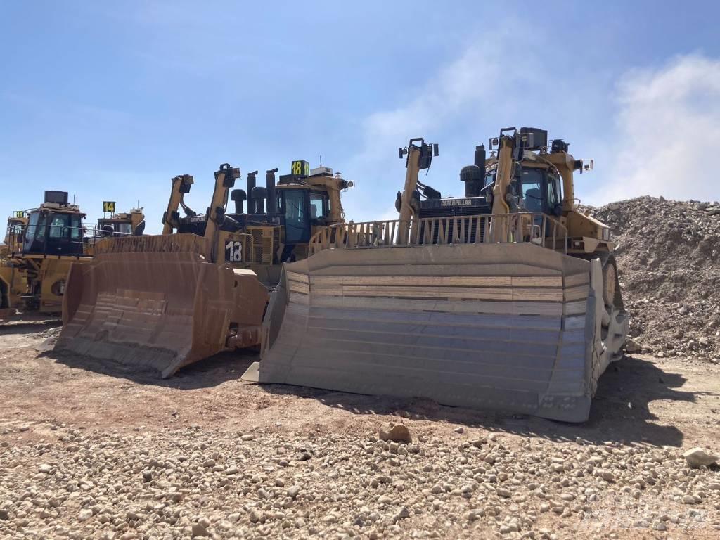 CAT D 11 T Buldooserid