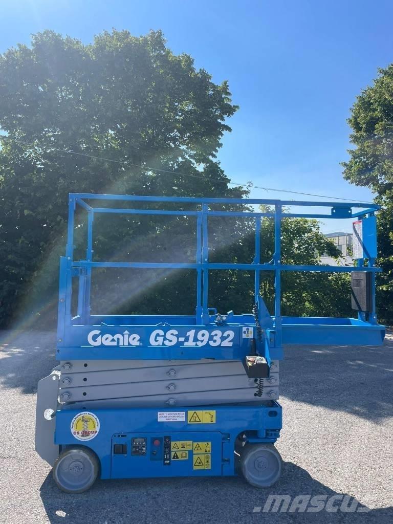 Genie GS 1932 Käärtõstukid