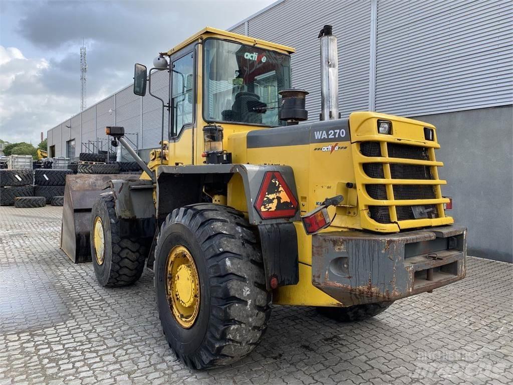 Komatsu WA270-3 Rataslaadurid