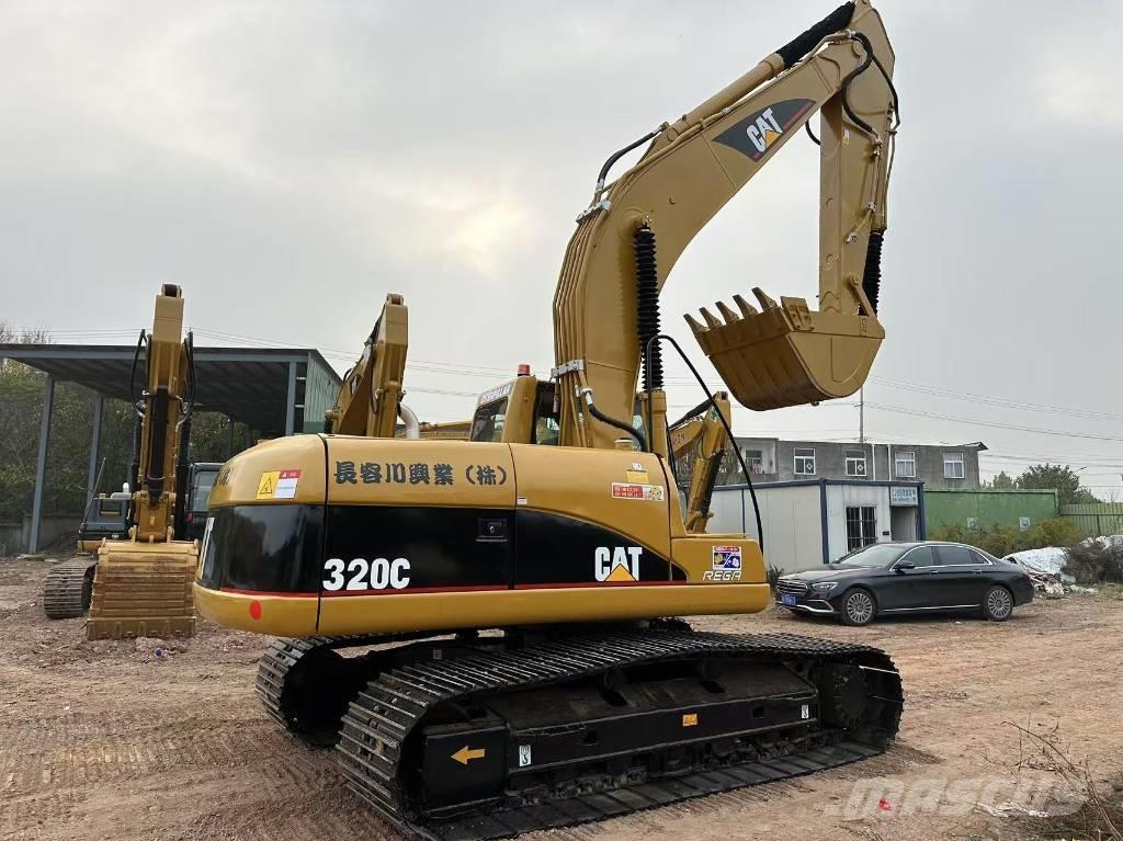 CAT 320 C Roomikekskavaatorid