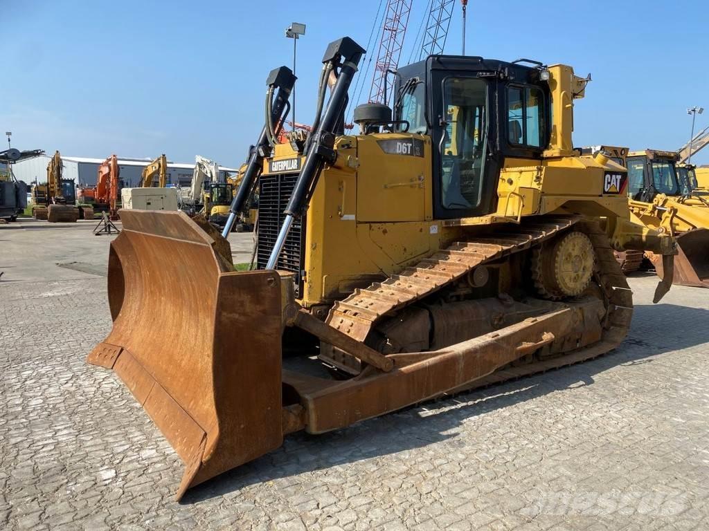 CAT D6T NVT Buldooserid