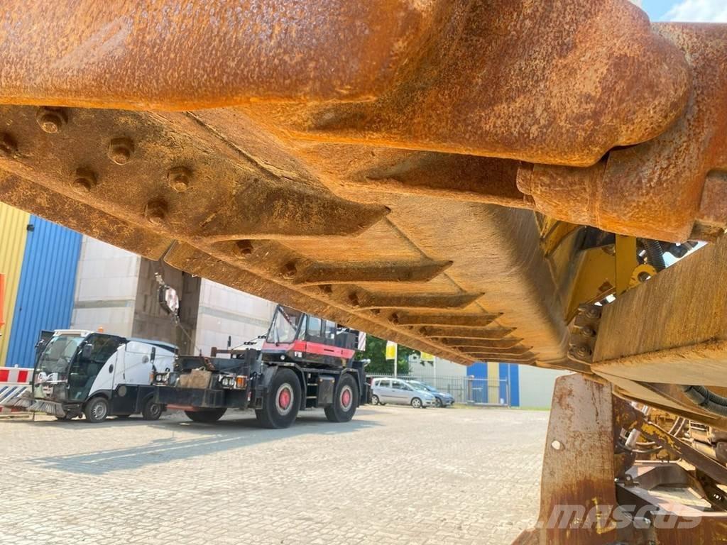 CAT D6T NVT Buldooserid