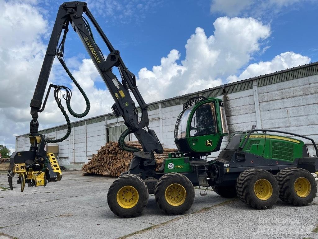 John Deere 1170G Harvesterid