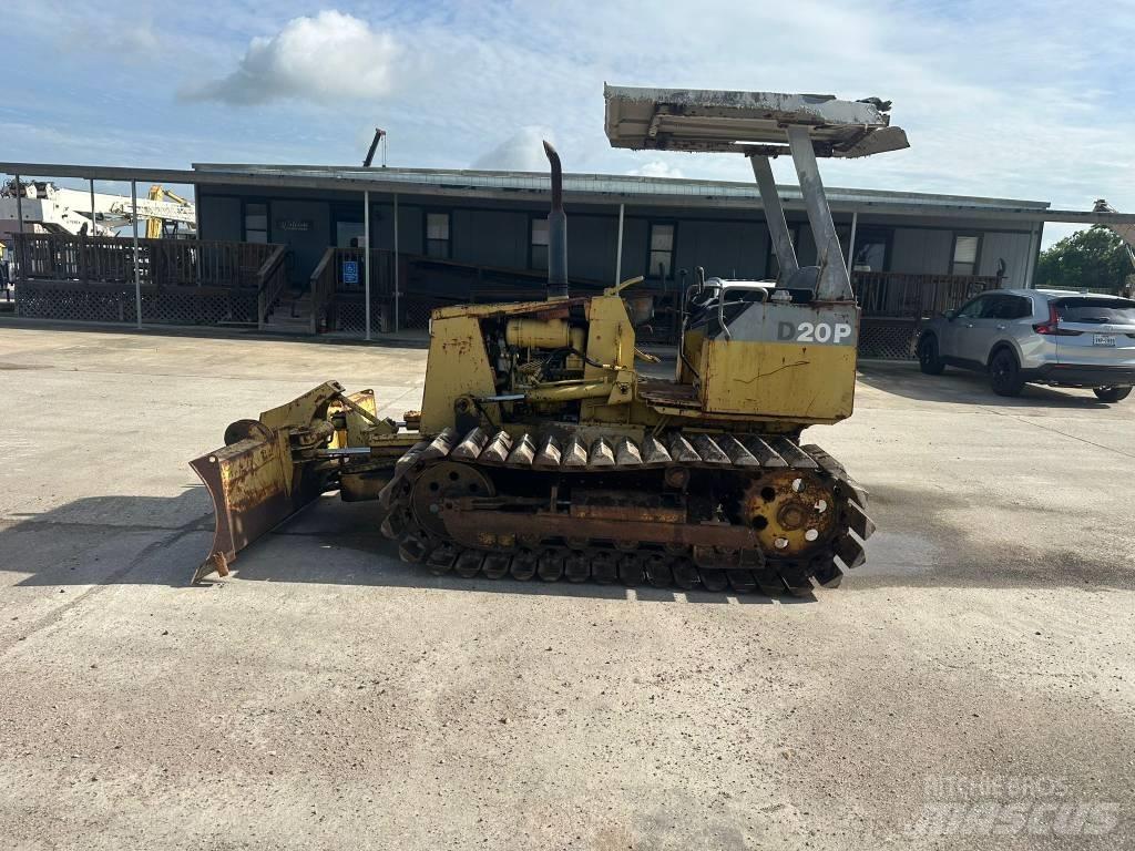 Komatsu D 20P-7 Buldooserid