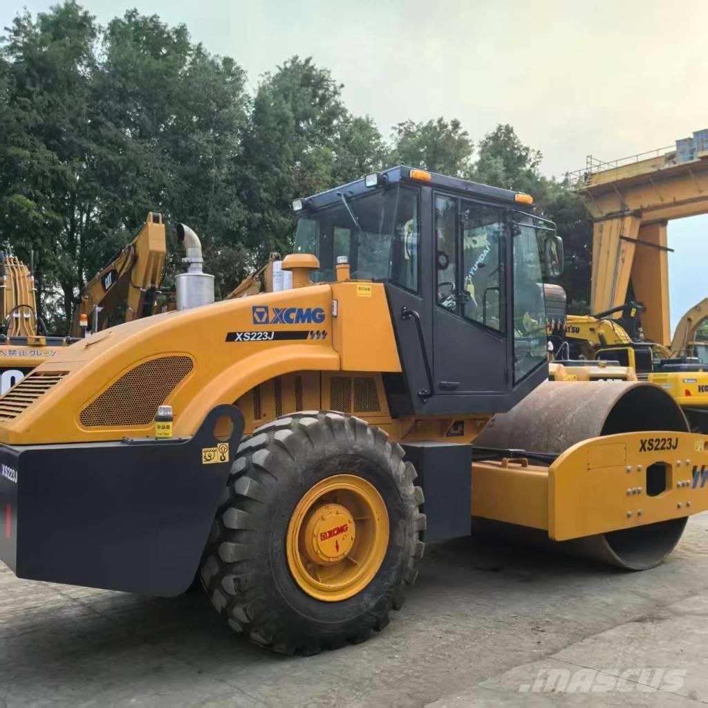 XCMG XS 223 J Ühe trumliga rullid