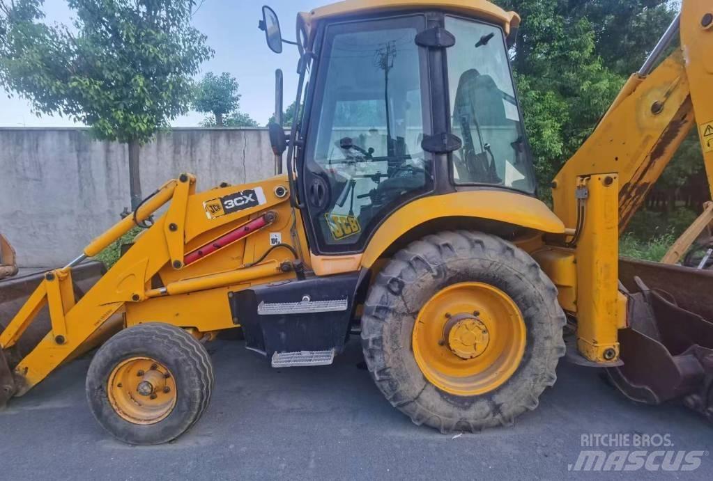 JCB 3 CX Ekskavaatorlaadurid