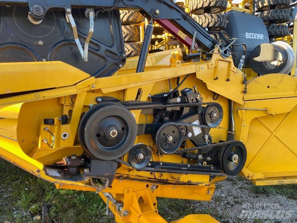 New Holland CX 8.90 Teraviljakombainid