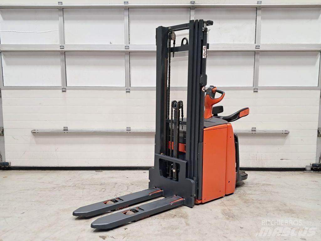 Linde L14 AP Järelkäidavad virnastajad