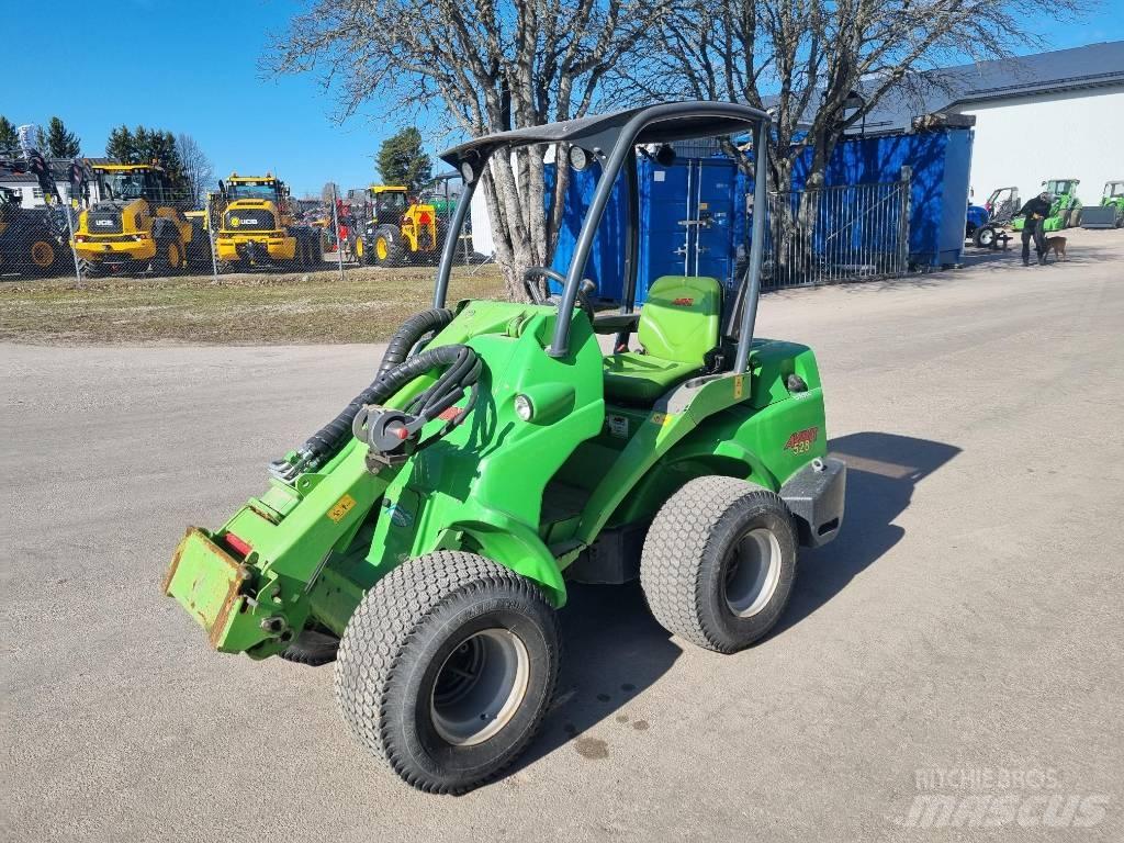 Avant 528 Väikelaadurid