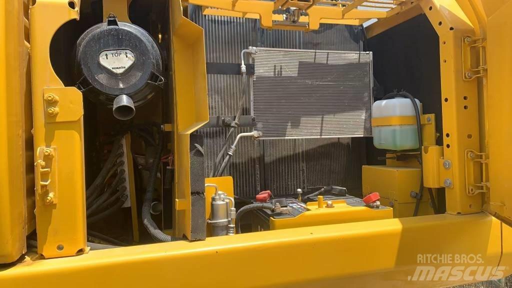 Komatsu PC 160 LC-7 Roomikekskavaatorid