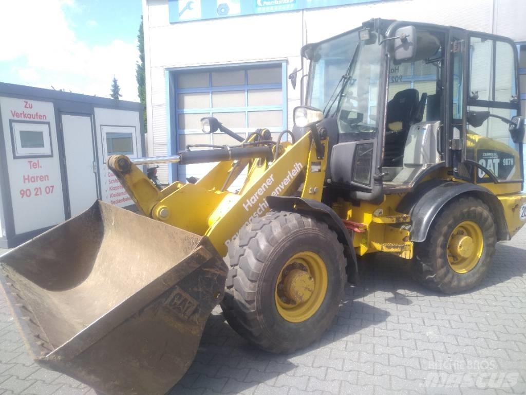 CAT 907 H Rataslaadurid