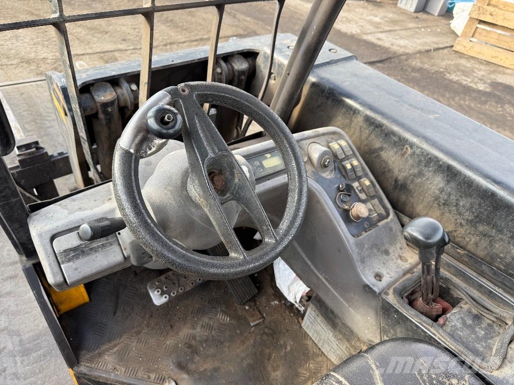 JCB Teletruk 30 D Teleskooplaadurid