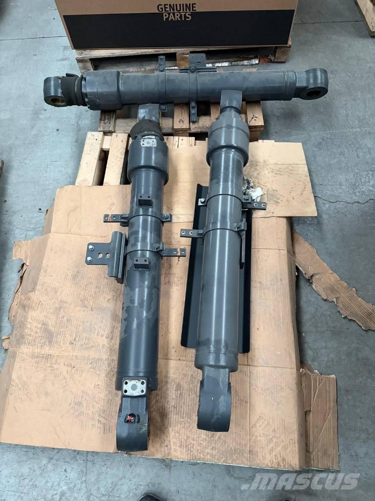 Develon DX 100 W-7 Ratasekskavaatorid