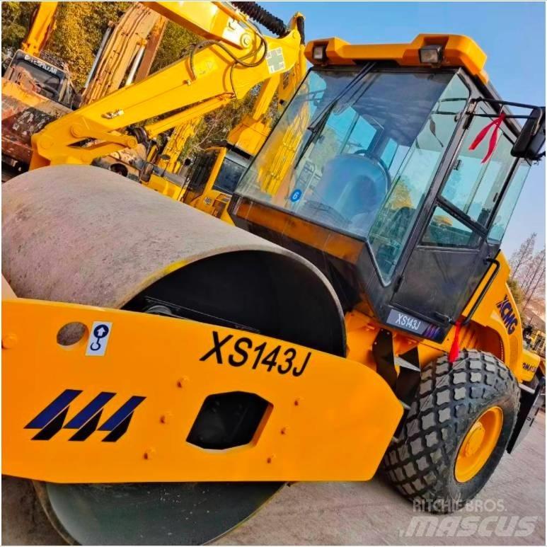 XCMG XS143J Ühe trumliga rullid