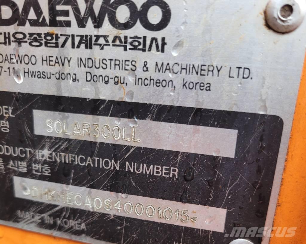 Daewoo Solar 300 LL Metsaekskavaatorid