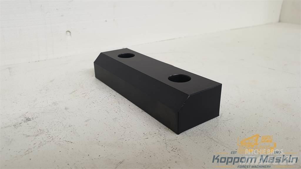 Ponsse P58881 Forvarderi kraanad