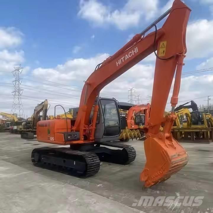 Hitachi EX120 Roomikekskavaatorid