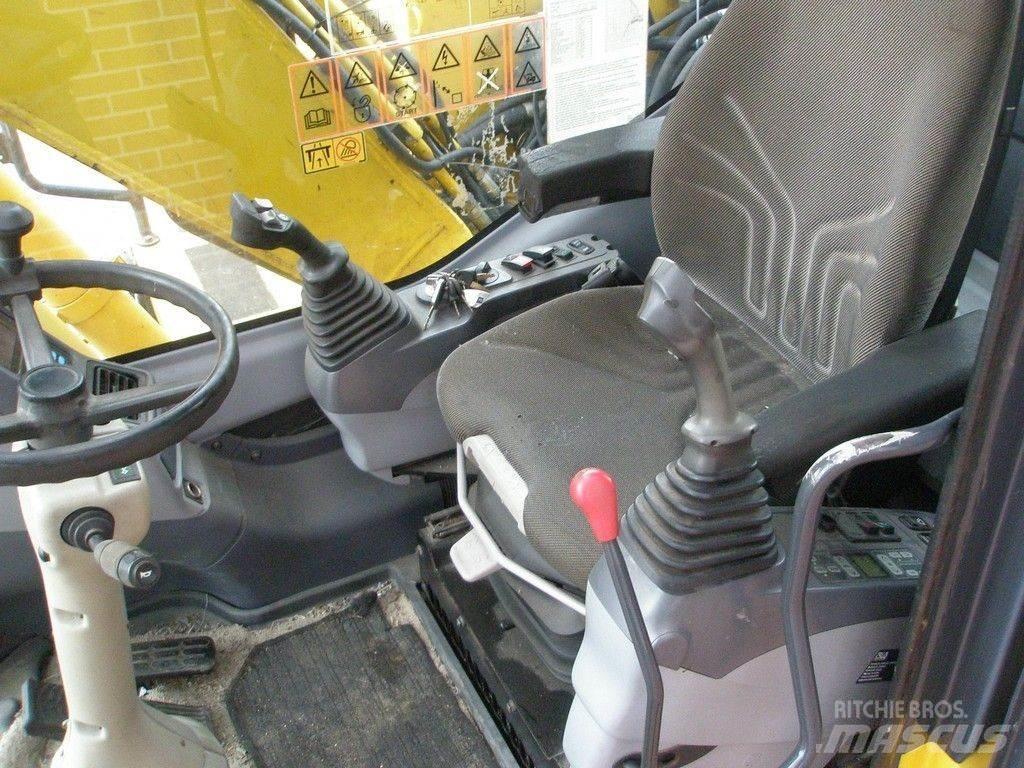Komatsu PW140-7 Ratasekskavaatorid