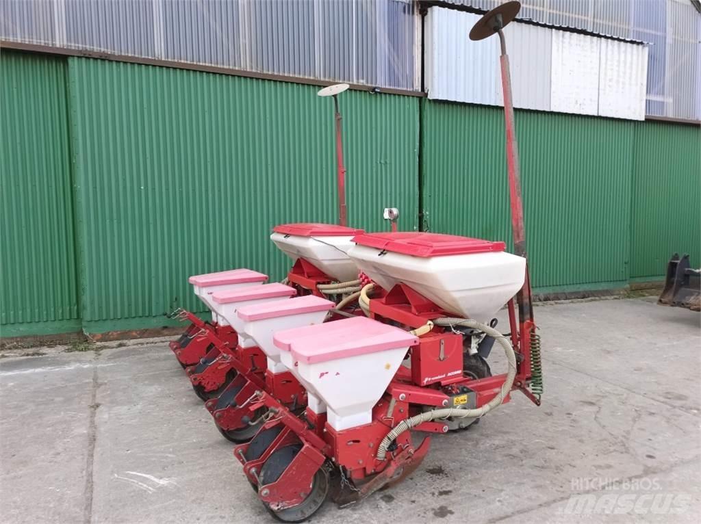 Accord Optima 810 Täppiskülvikud