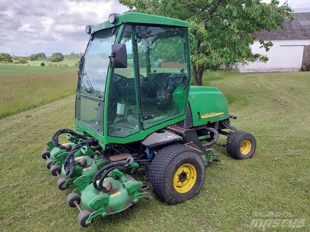 John Deere 3245 C Fairway niidukid