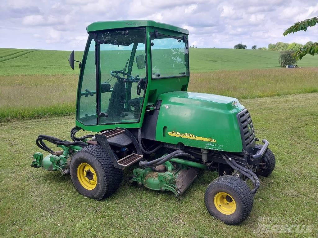 John Deere 3245 C Fairway niidukid