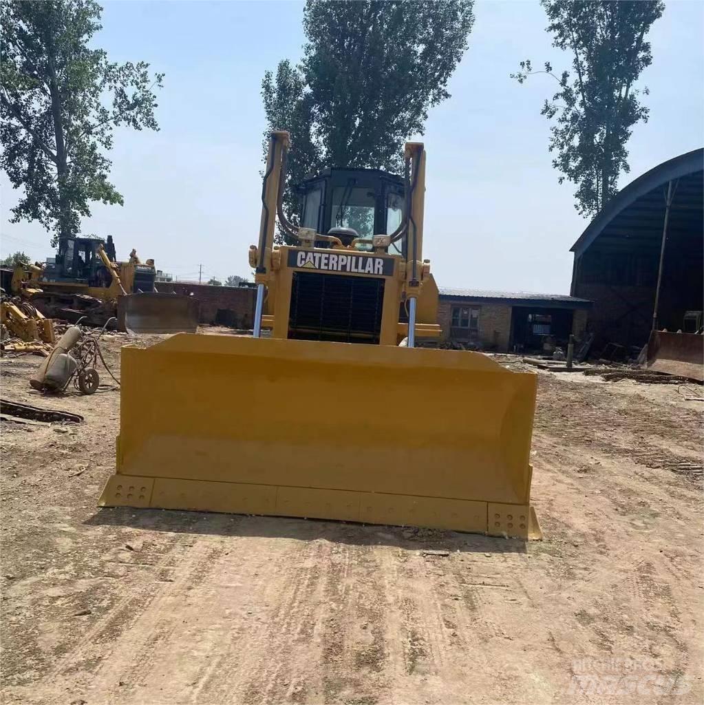 CAT D 7 G Buldooserid