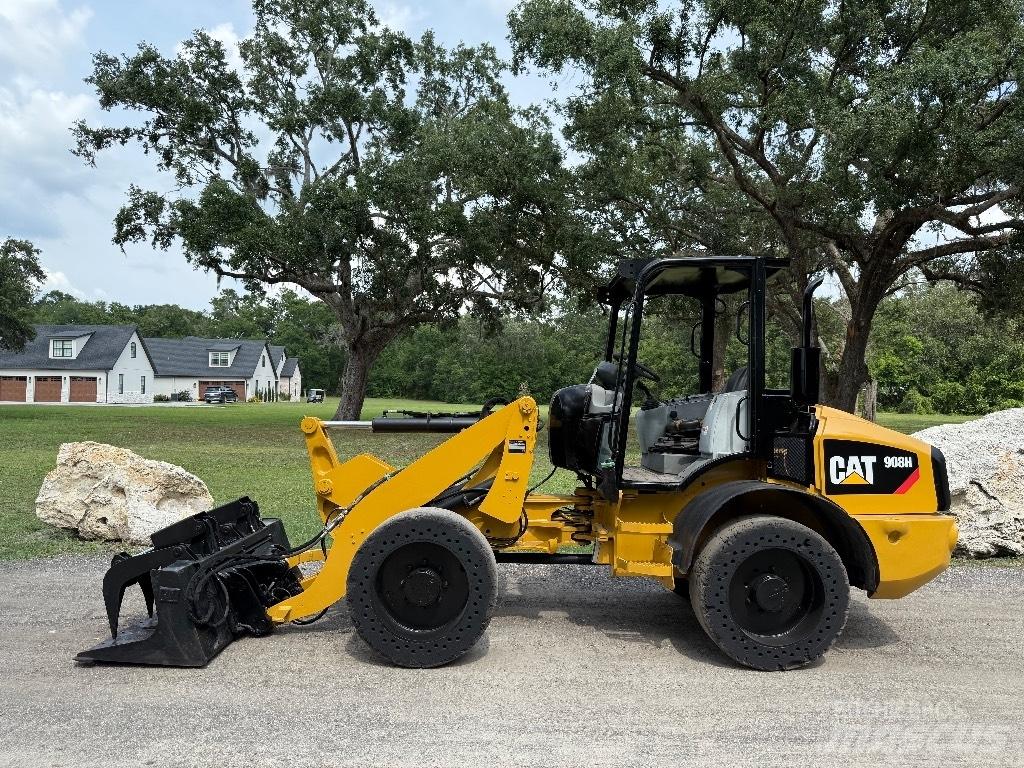 CAT 908 H Rataslaadurid