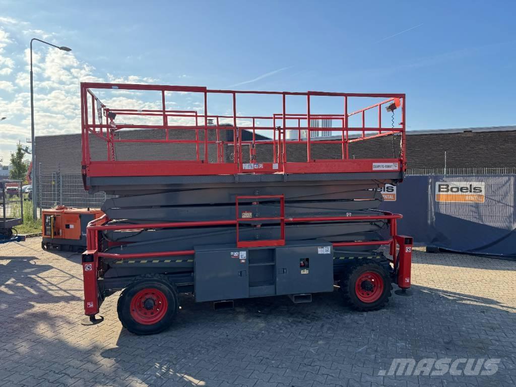 SkyJack 9250RT Käärtõstukid