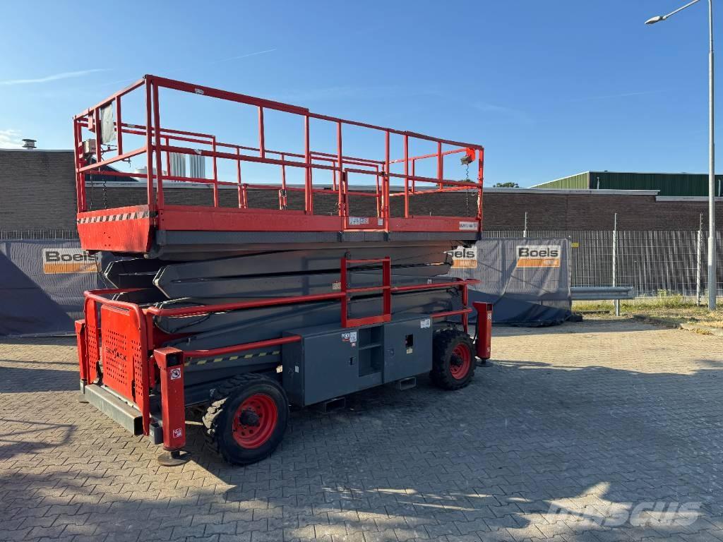 SkyJack 9250RT Käärtõstukid