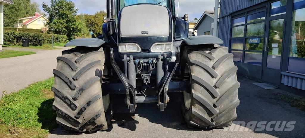 Valtra S 260 Traktorid