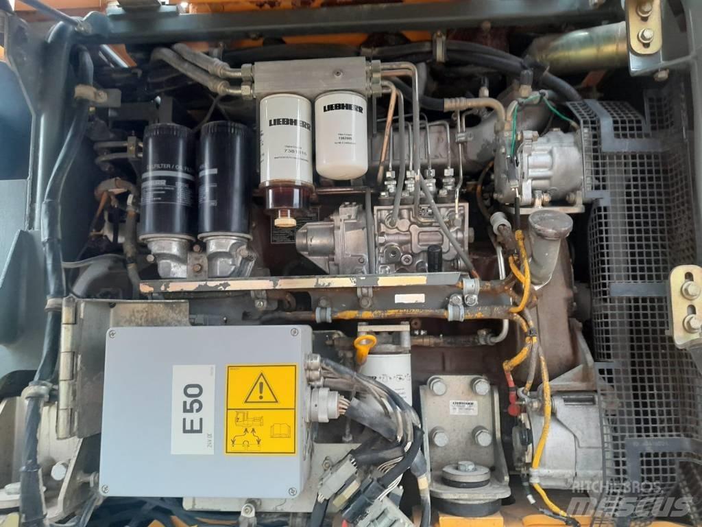 Liebherr R 924 Roomikekskavaatorid